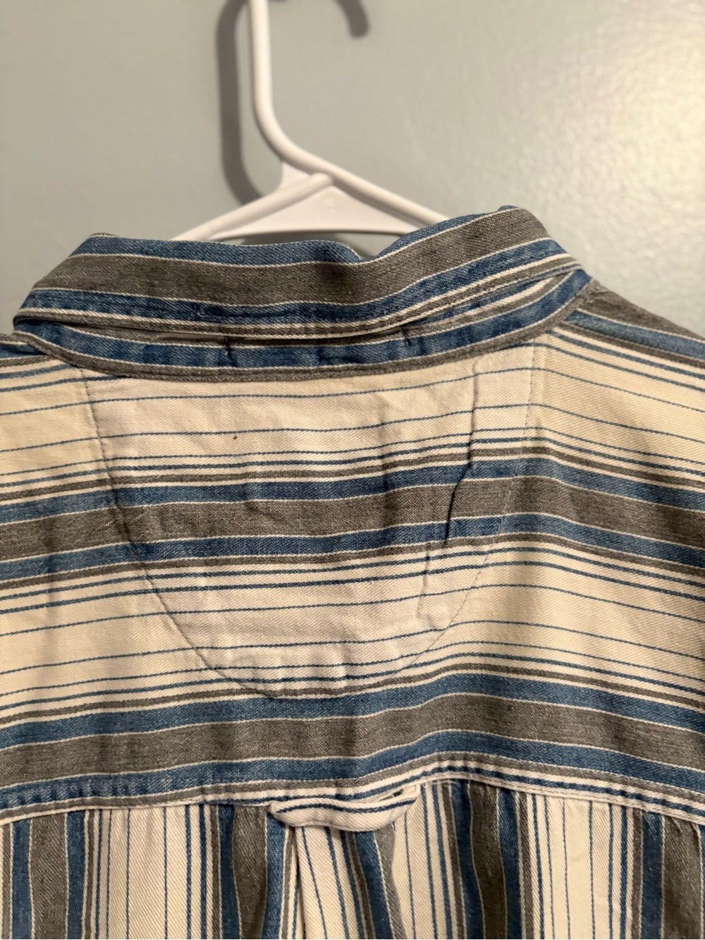 Vintage Coliseum Men's XL Short-Sleeve Button-Up Stripe Shirt Blue White Gray - Picture 12 of 16